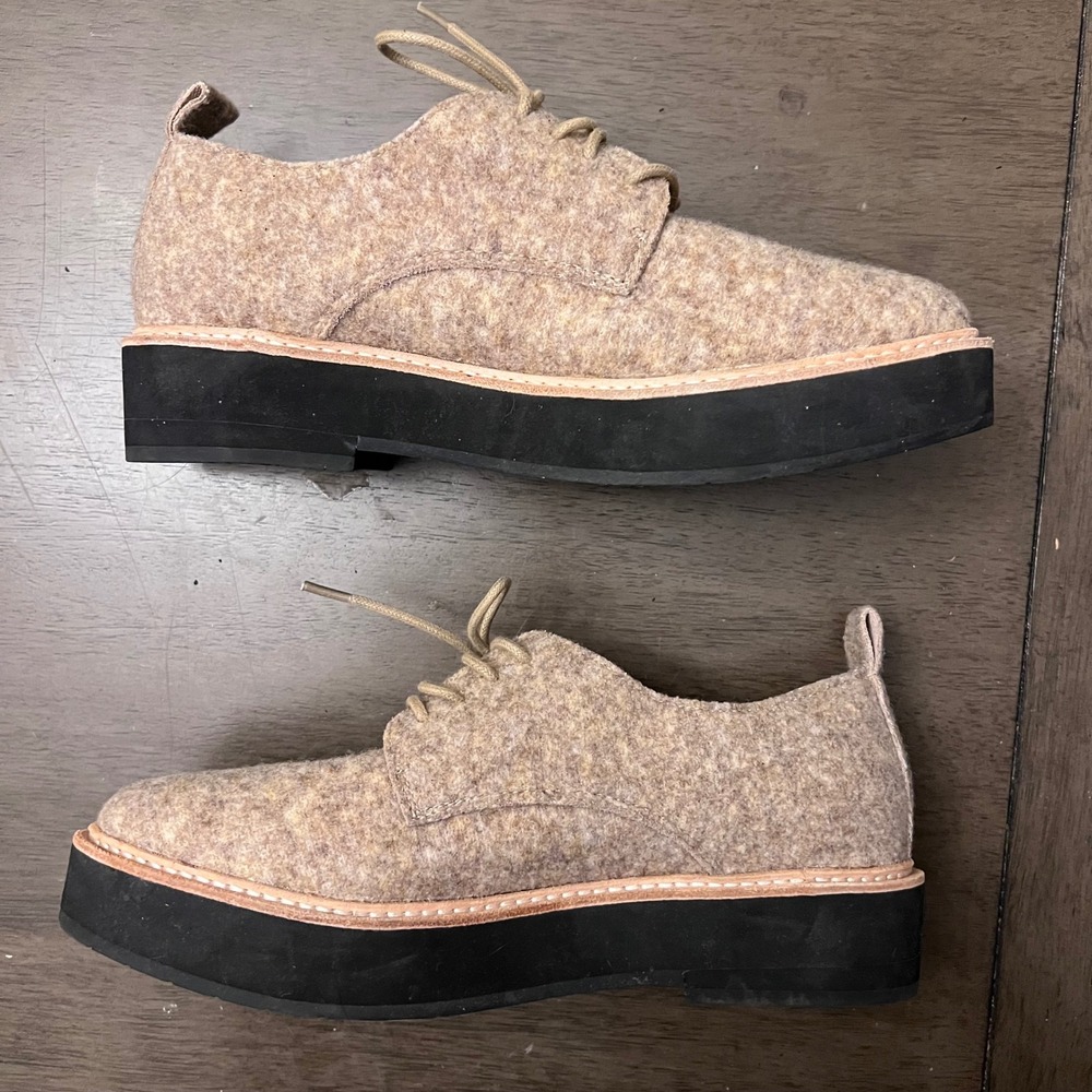 Eileen‎ Fisher Nims Platform Oxford in Felt Barley Tan Size 8 Flats - Picture 7 of 8